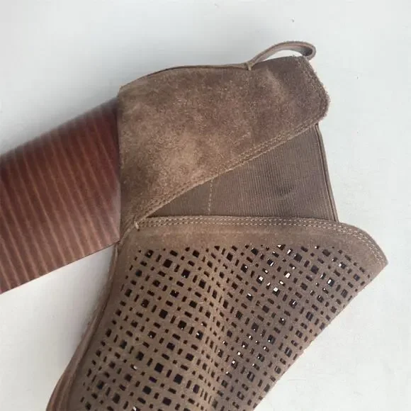 Marc Fisher LTD Booties Womens 9.5M Brown‎ Perforated Pointed Toe Block - Picture 5 of 10